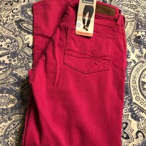 NWT Very Berry Ankle Skinny Jeans